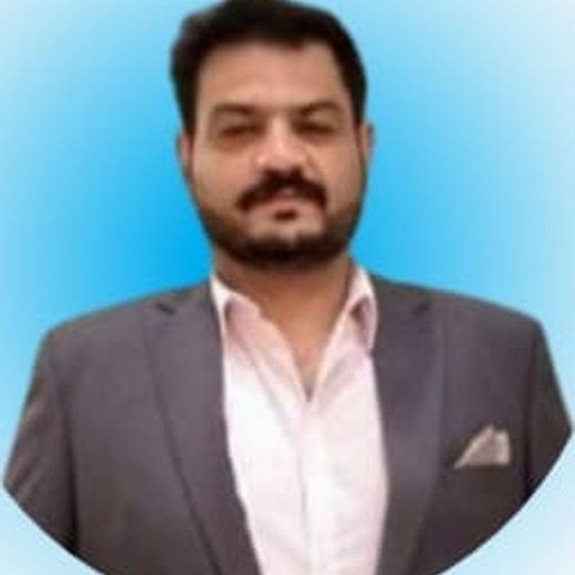 أحد أعضاء فريق برايم أكسيس للاستشارات